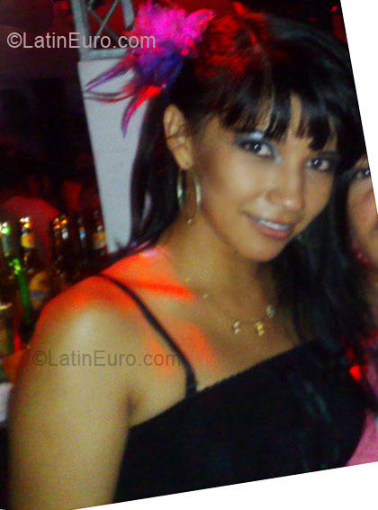 Date this tall Colombia girl Yesika paola from Cucuta CO3909