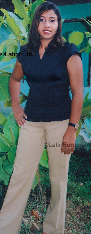 Date this happy Honduras girl Elizabeth from Puerto Cortes HN181