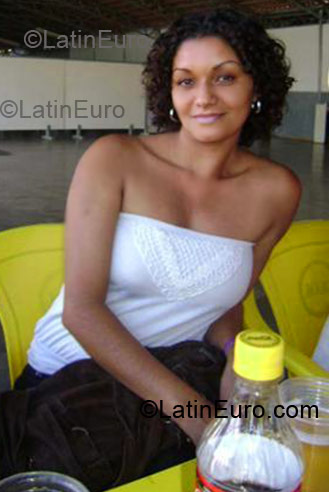 Date this delightful Brazil girl Eliane Cardoso from Brasilia BR2973