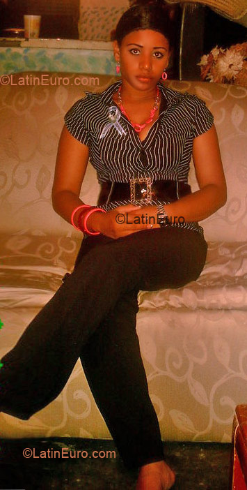 Date this beautiful Dominican Republic girl Wendy from Bonao DO4176