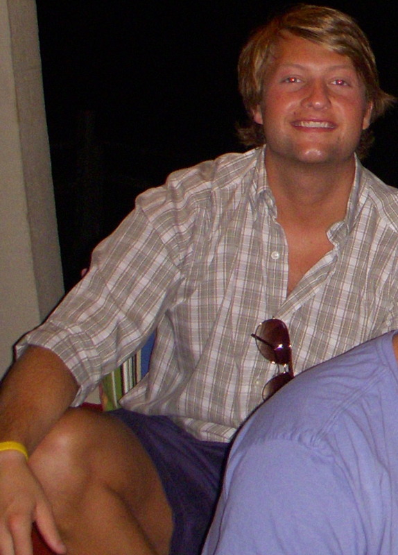 Date this foxy United States man HunterT1983 from Clarksville US5967