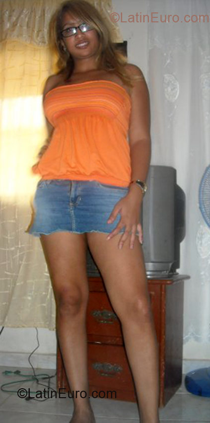 Date this gorgeous Dominican Republic girl Ana diaz from Republica Dominicana DO4290