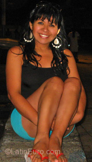 Date this good-looking Peru girl Diana from Lima PE278