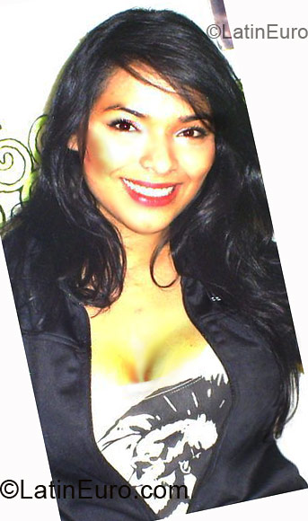 Date this passionate Colombia girl Isabella from Medellin CO4332