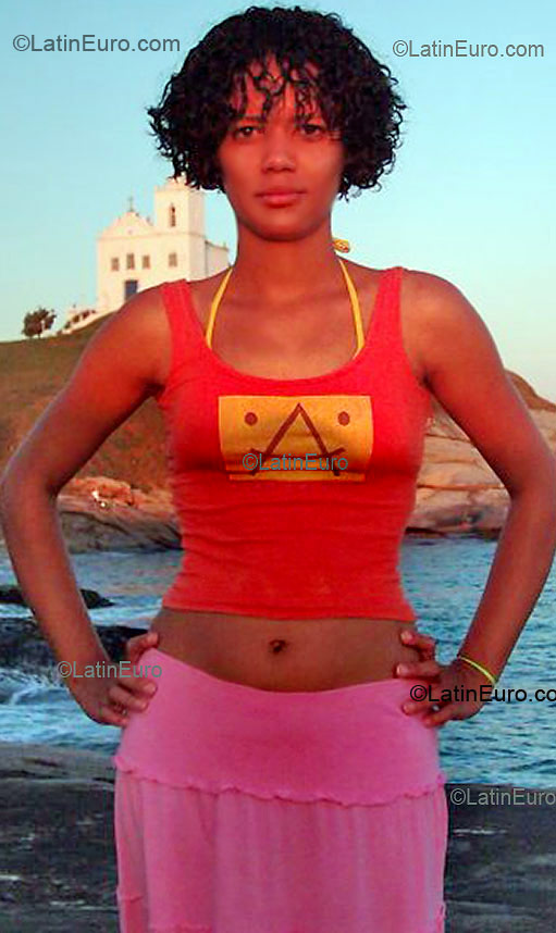 Date this attractive Brazil girl Renata from Sao Paulo BR3184
