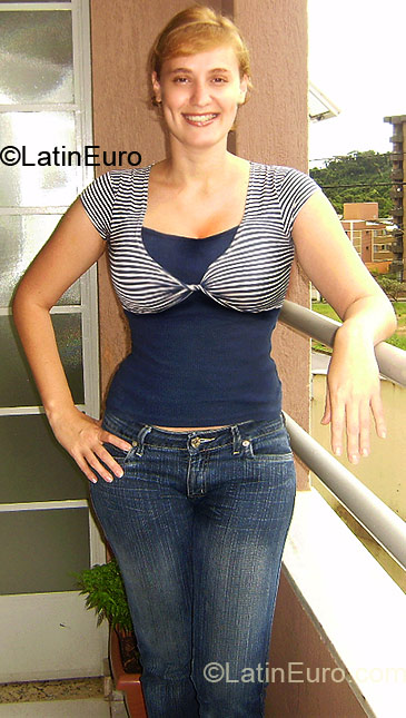 Date this passionate Brazil girl Elaine from Belo Horizonte BR4694