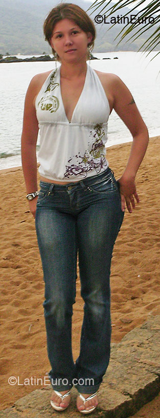 Date this tall Brazil girl Tatiane from Santa Barbara D Oeste BR3216