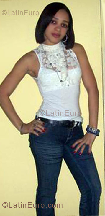 Date this lovely Dominican Republic girl Ana Javielina from Santiago DO4576
