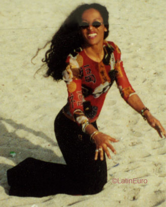 Date this lovely Brazil girl Rute Helena from Goianio BR3272