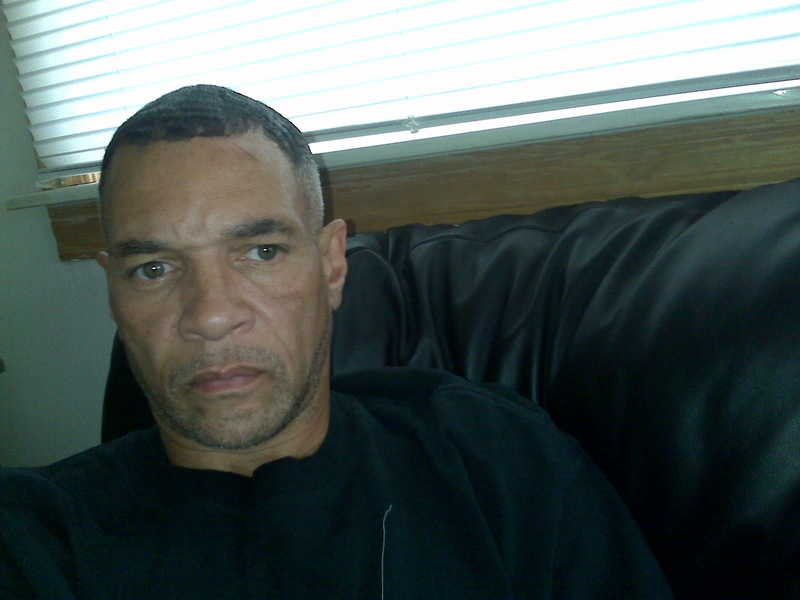 Date this foxy Brazil man Greeneyes313 from Detroit BR3274