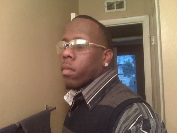 Date this attractive United States man Trac83 from Montgomery US6512