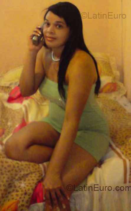 Date this attractive Dominican Republic girl Luz Del Alba from San Fransisco De Macoris DO4660