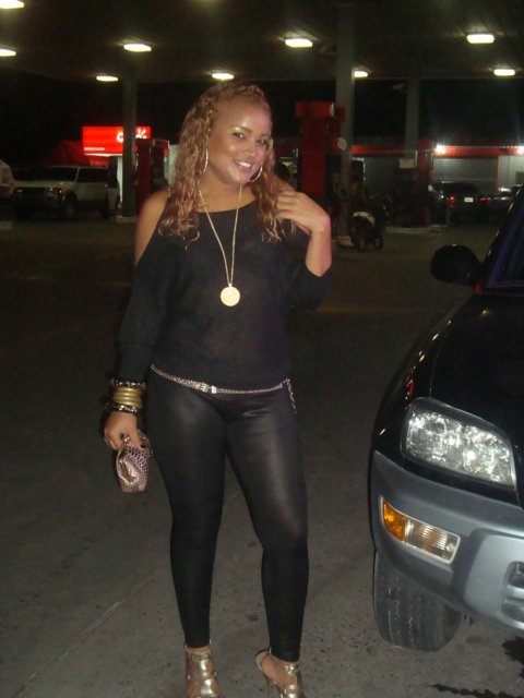Date this stunning Dominican Republic girl Francelina from Santo Domingo DO4670