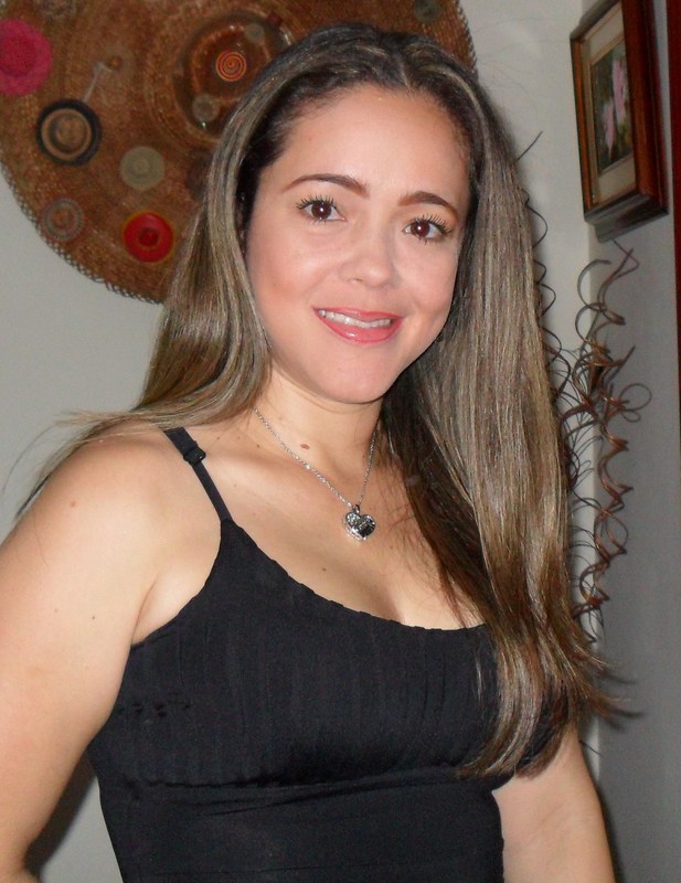 Date this stunning Colombia girl Claudia from Cartagena CO4562