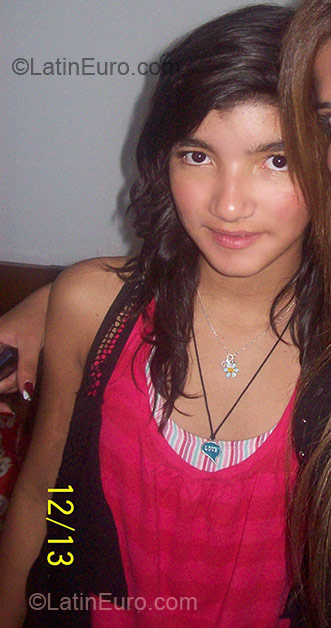 Date this hard body Colombia girl Liliana from Bogota CO4567