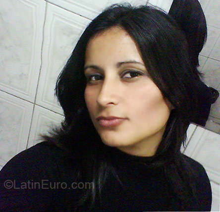 Date this voluptuous Brazil girl Eliane from Sao Paulo BR3322