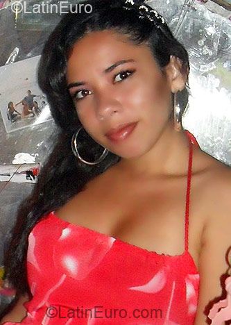 Date this funny Colombia girl Adriana Patricia from Barranquilla CO7521