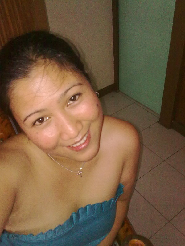 Date this delightful Philippines girl Laleine from Victorias PH299