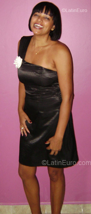 Date this good-looking Brazil girl Zolandia from Sao Paulo BR3355