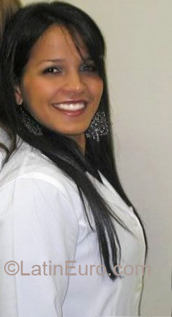 Date this beautiful Brazil girl Cristiane Alexandre from Manaus BR3393