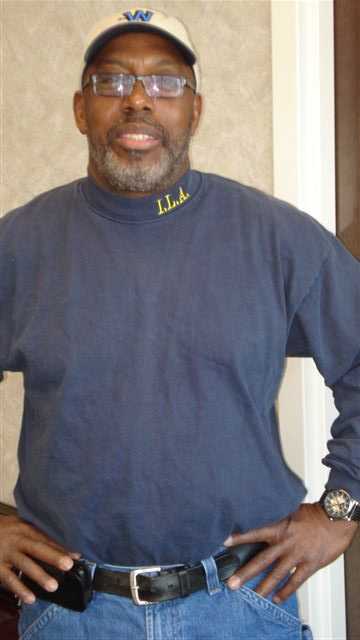 Date this tall United States man Drayod from Wilmington US7093