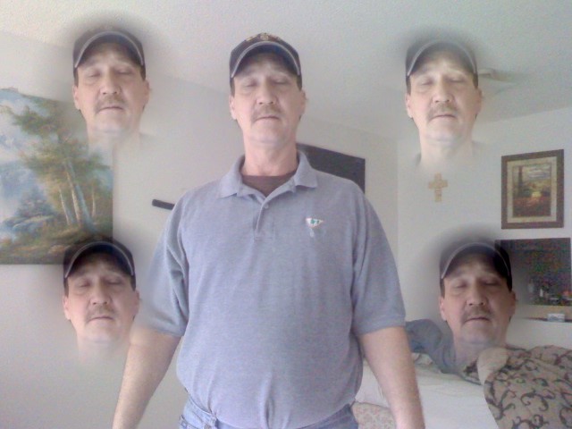 Date this happy United States man Lilbill from Miami US7100