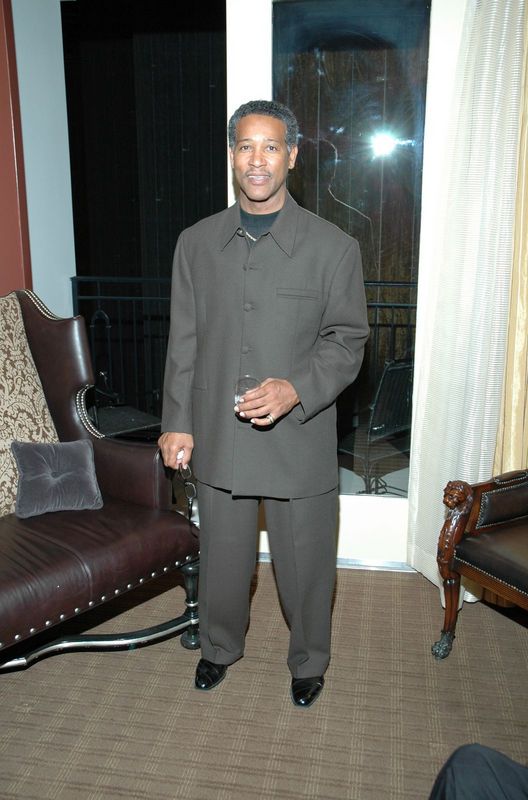 Date this beautiful United States man Kdefacto from College Park, US7105