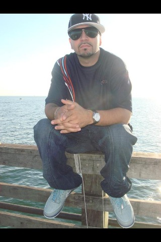 Date this sultry United States man Andres from Brooklyn US7168