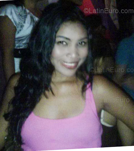 Date this foxy Panama girl Leticia from Panama PA21