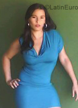 Date this passionate Brazil girl Cleonice from Niquelandia BR4869