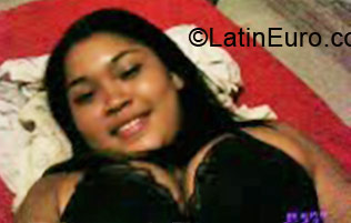 Date this attractive Brazil girl Anacarla from Fortaleza BR3496