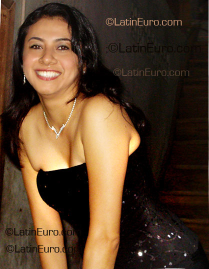 Date this gorgeous Ecuador girl Jasmin from Manabi EC23