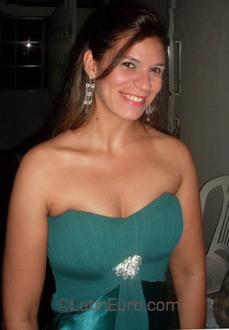 Date this sensual Brazil girl Cargeany from Paulo Afonso BR3533