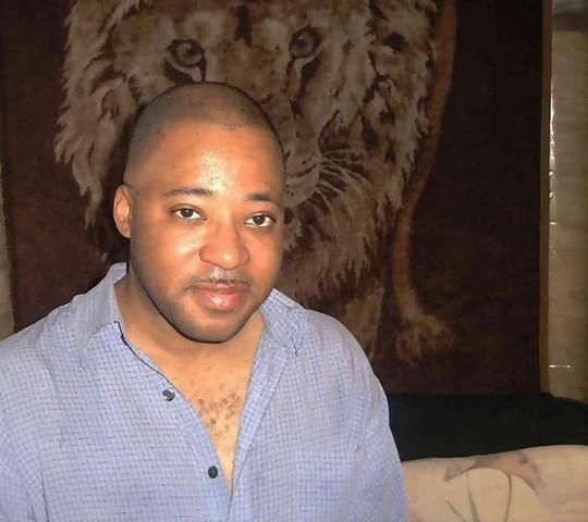 Date this georgeous United States man Riley from Brooklyn US7338