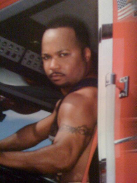 Date this nice looking United States man WBII from Detroit US7364