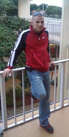 Date this exotic United States man Brandon from Miami US7381