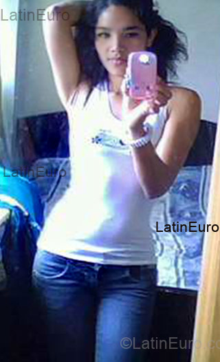 Date this georgeous Peru girl Jecenia from Lima PE325