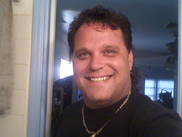 Date this beautiful United States man CHESTER from Fort Lauderdale US7512