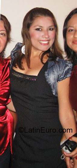 Date this happy Peru girl Jessica from Lima PE341