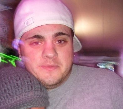 Date this young United States man 20sumtindude from Boston US7656