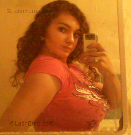 Date this nice looking Mexico girl Marizza from Chuhuahua MX220