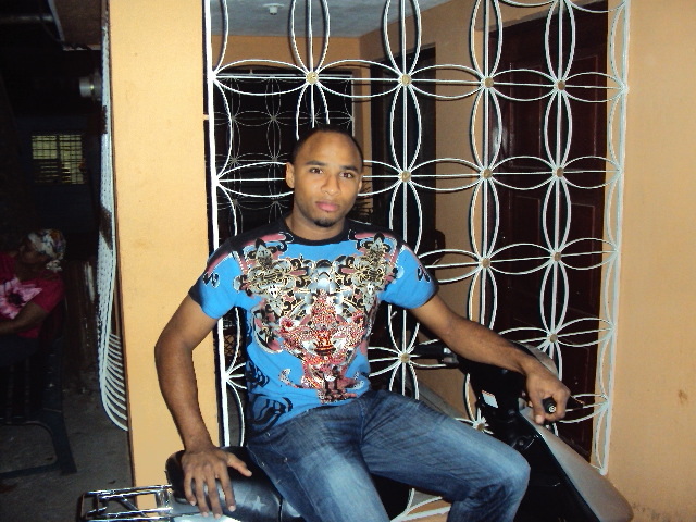 Date this foxy Dominican Republic man Glen from Santo Domingo DO5255