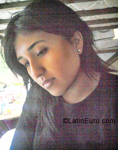 Date this happy Peru girl Melina Elizabeth from Lima PE356