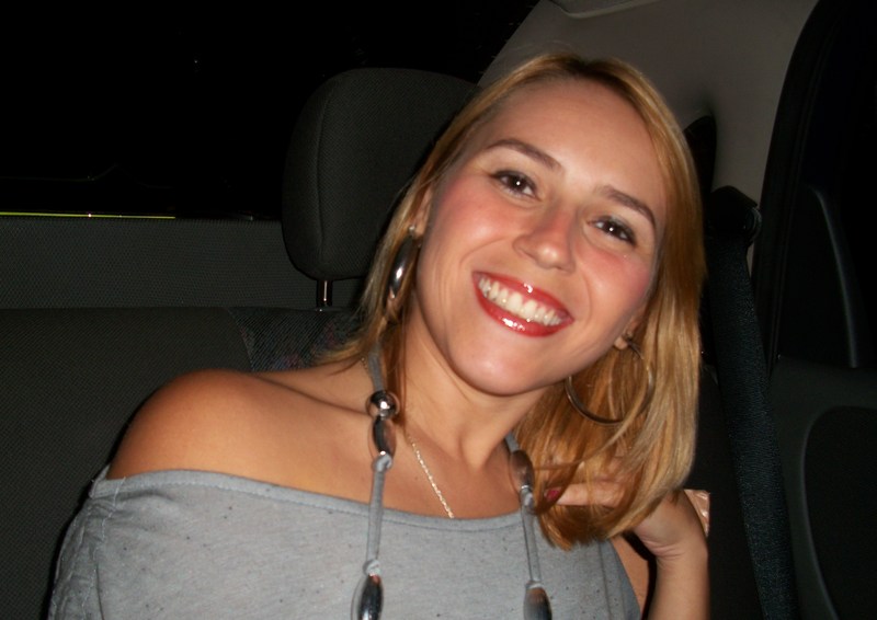 Date this nice looking Brazil girl Nessa08 from Goiania BR3808