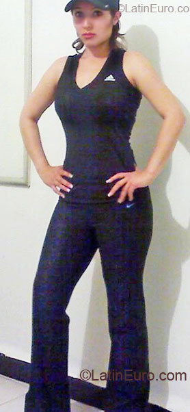 Date this athletic Mexico girl Jessica from Mexico City MX228