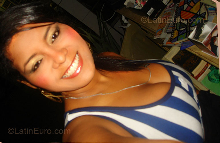 Date this athletic Brazil girl Karoliny from Rio Branco BR5887