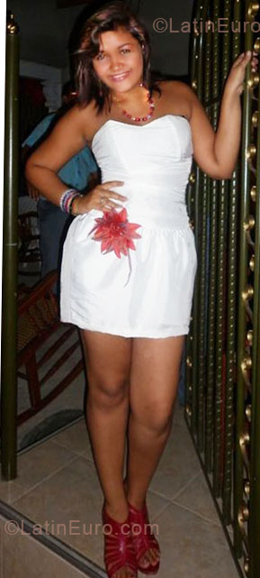 Date this fun Colombia girl Luisa Carolina from Sincelejo CO5398