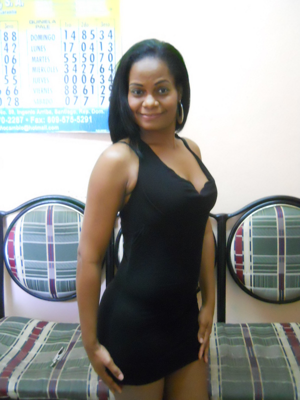 Date this pretty Dominican Republic girl Virginia from Santiago DO5387