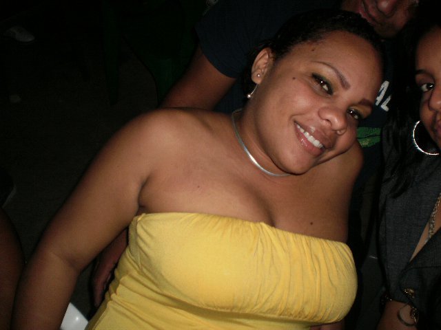 Date this pretty Dominican Republic girl Rosa elena from Mao DO5397