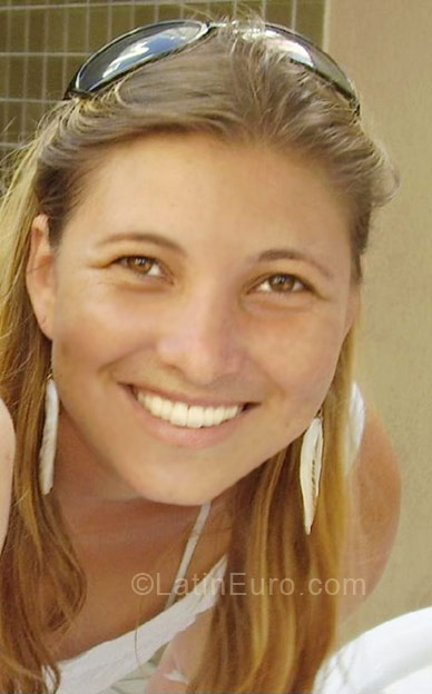 Date this foxy Brazil girl Alycinhaa from Rio De Janeiro BR3867